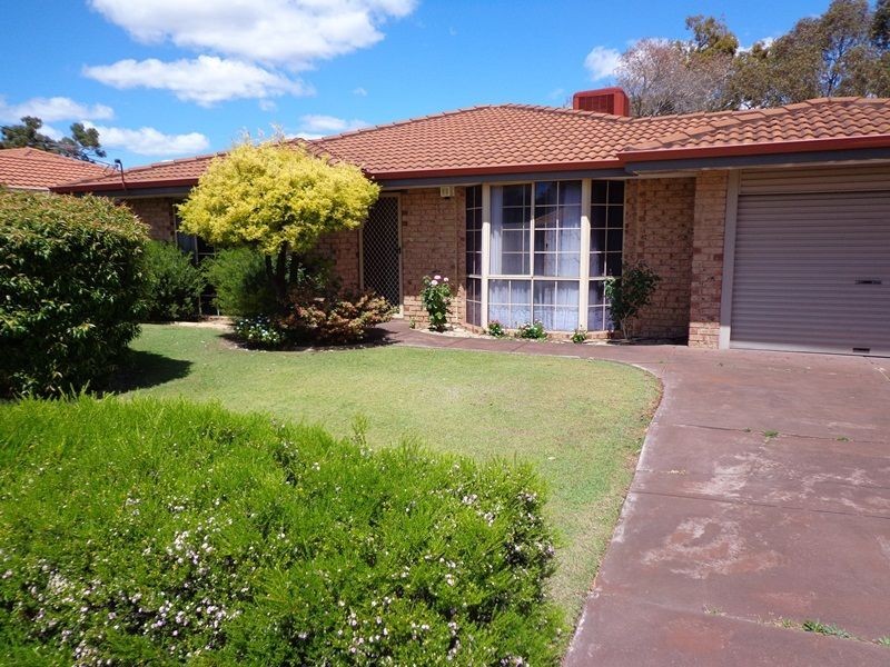 28 Wycombe Road, High Wycombe WA 6057