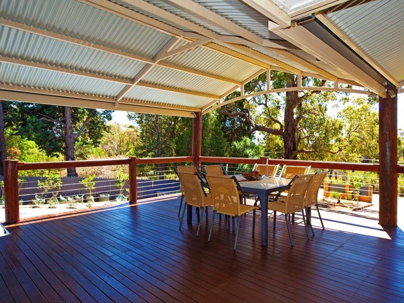 70 Mundaring Weir Road, Kalamunda WA 6076