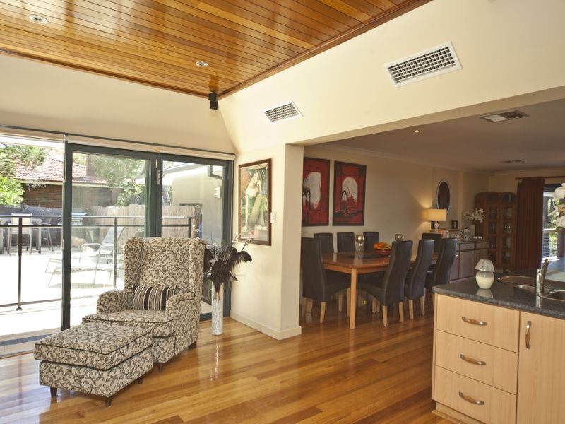 70 Mundaring Weir Road, Kalamunda WA 6076