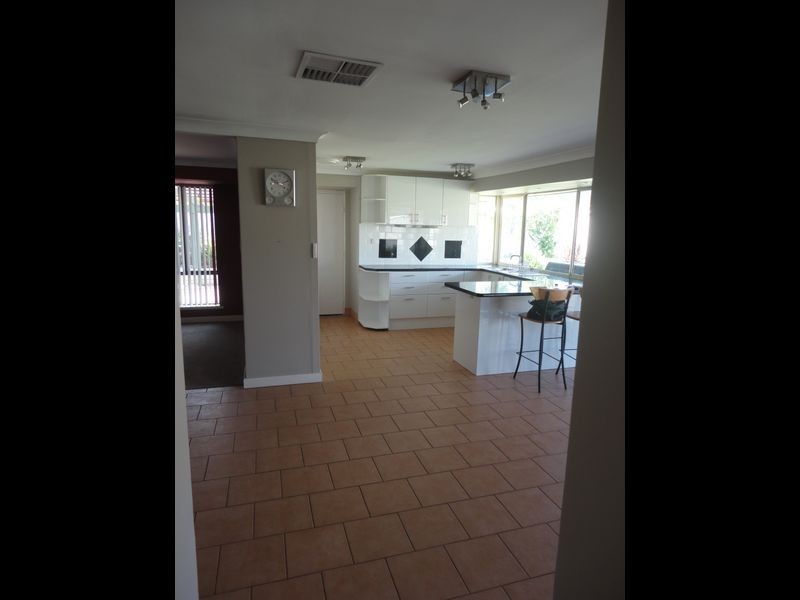 21 Kiandra Way, High Wycombe WA 6057