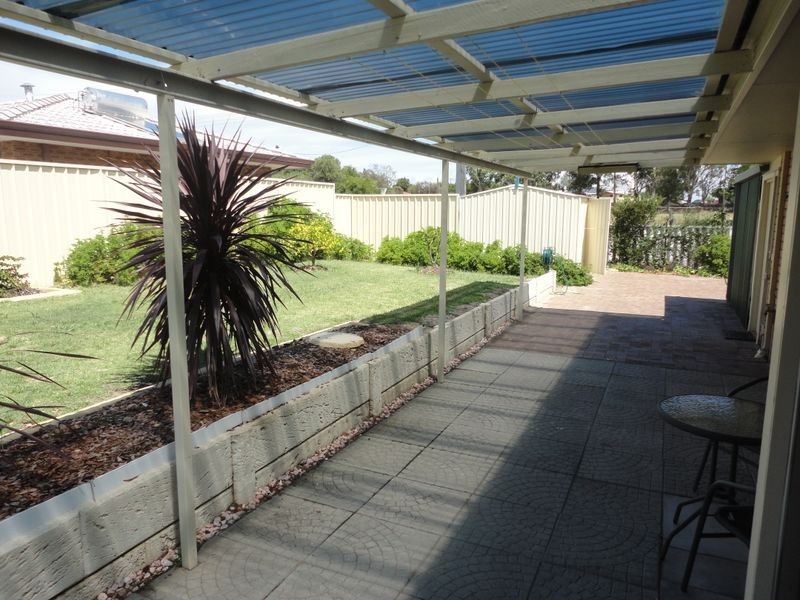 21 Kiandra Way, High Wycombe WA 6057