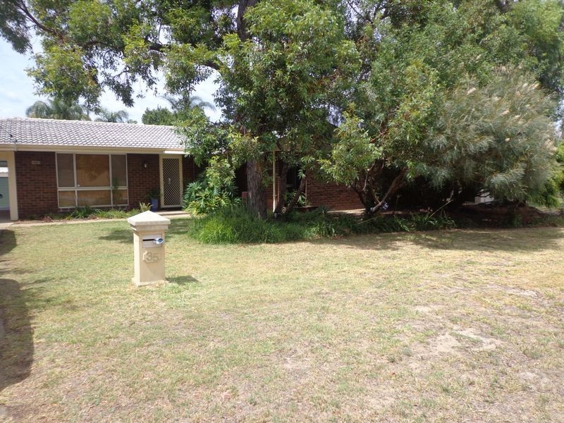 35 Pyrus Way, Forrestfield WA 6058