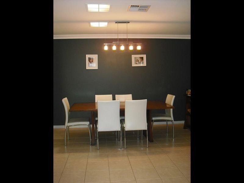 16 Petunia Street, Kalamunda WA 6076