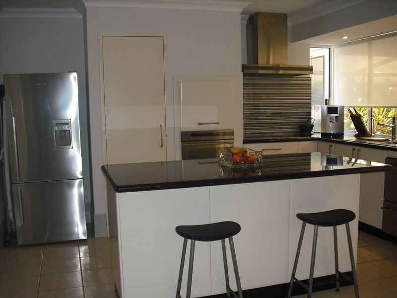 16 Petunia Street, Kalamunda WA 6076