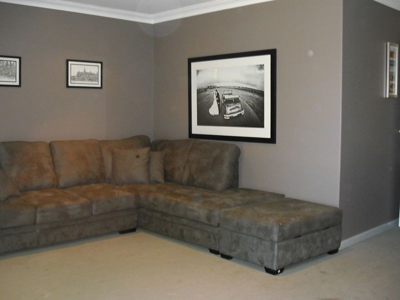 16 Petunia Street, Kalamunda WA 6076