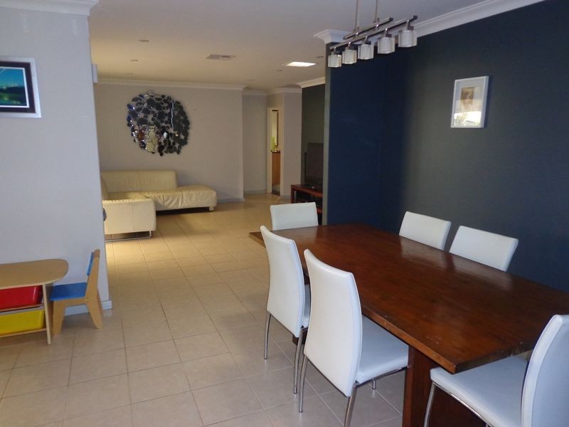 16 Petunia Street, Kalamunda WA 6076