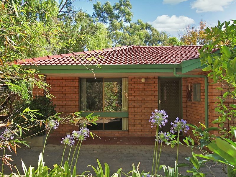 63 Girrawheen Drive, Gooseberry Hill WA 6076