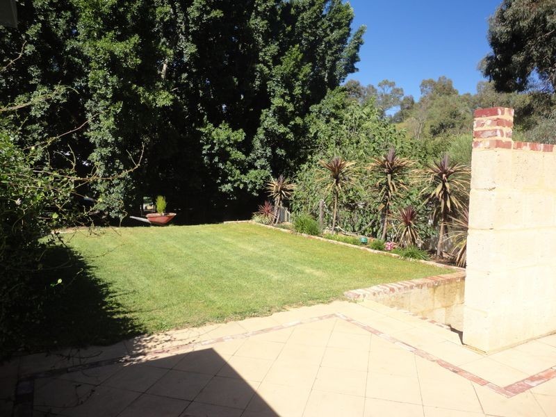 6 Jasmin Way, Maida Vale WA 6057