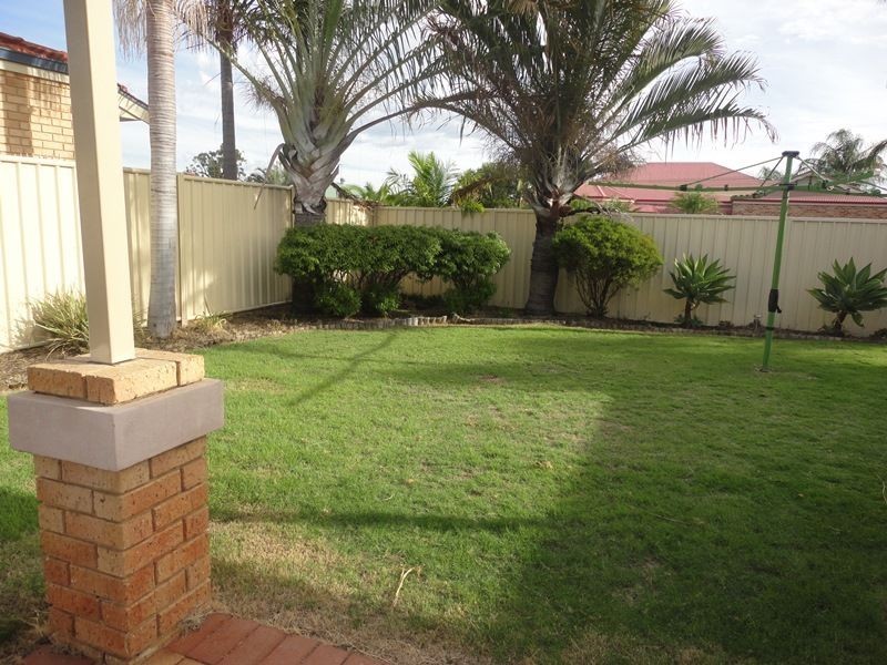 14 Pyrite Court, Forrestfield WA 6058