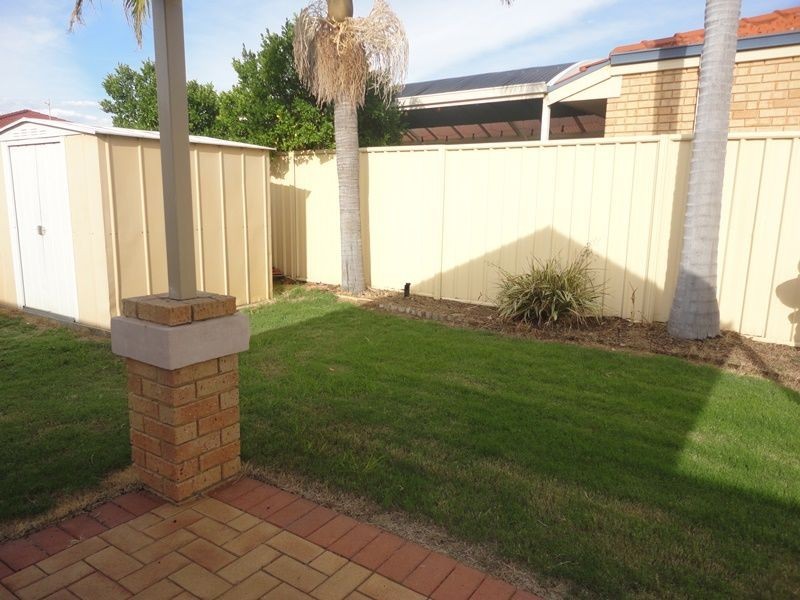 14 Pyrite Court, Forrestfield WA 6058