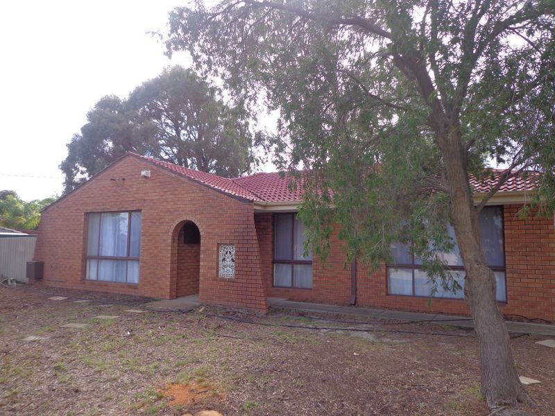 35 Fagin Way, Forrestfield WA 6058
