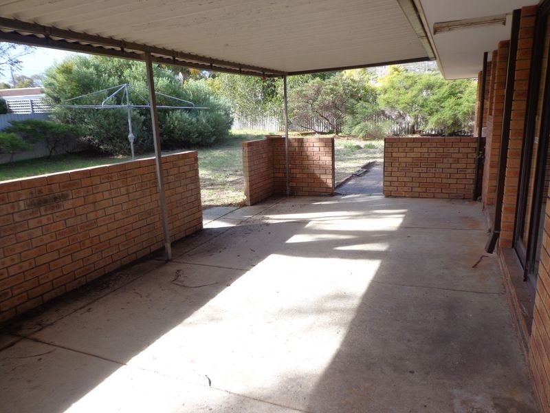 35 Fagin Way, Forrestfield WA 6058