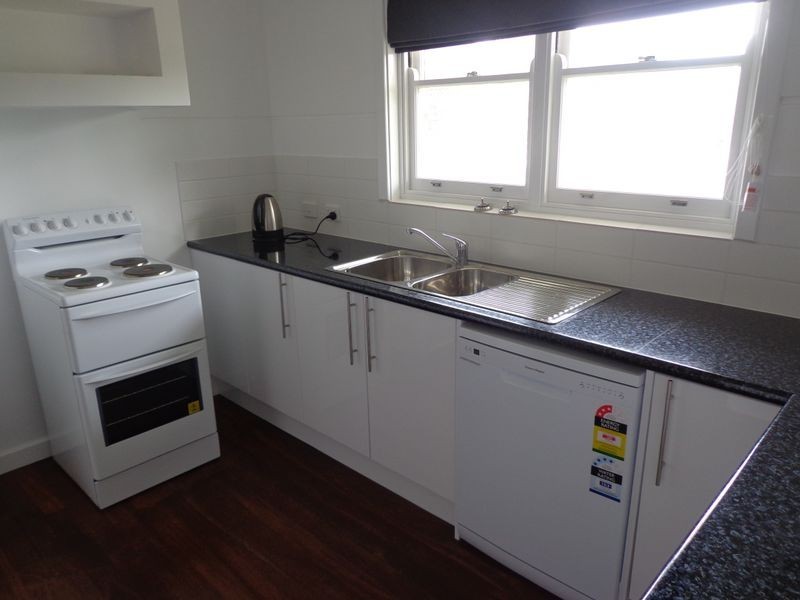 14 Lindsay Street, Kalamunda WA 6076