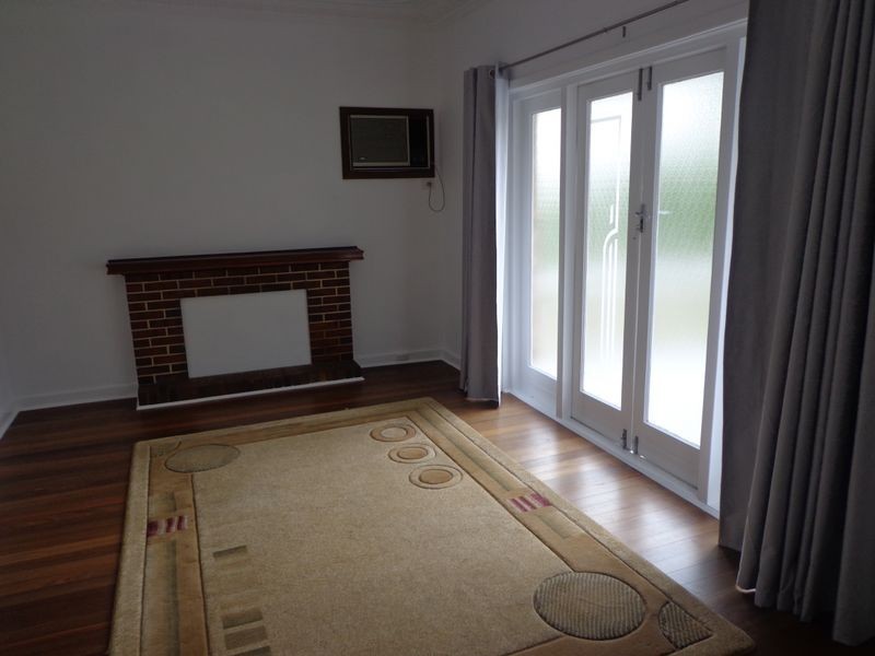 14 Lindsay Street, Kalamunda WA 6076