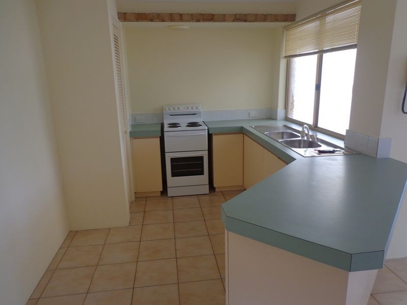 7 Phillip Grove, Kalamunda WA 6076