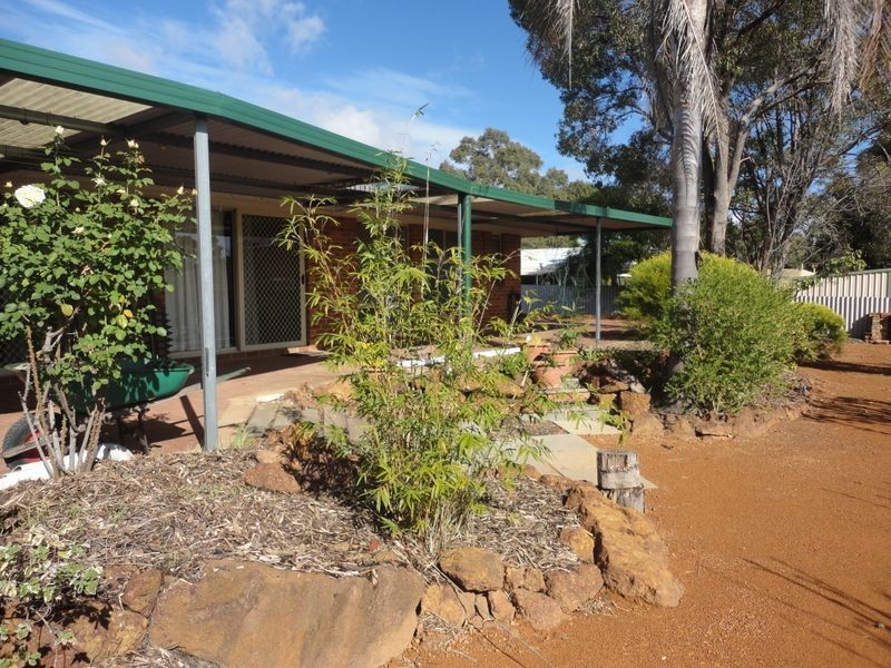 5 Wilkins Road, Kalamunda WA 6076