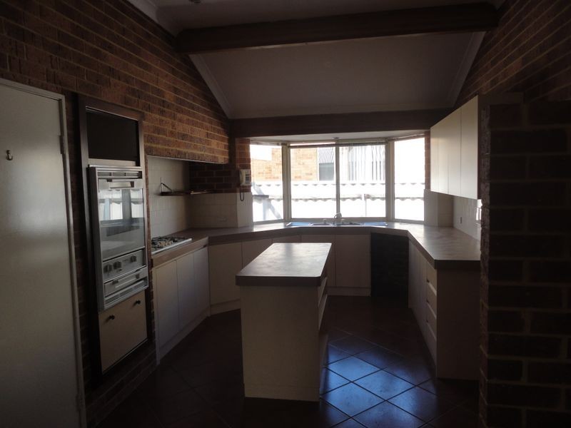 5 Wilkins Road, Kalamunda WA 6076