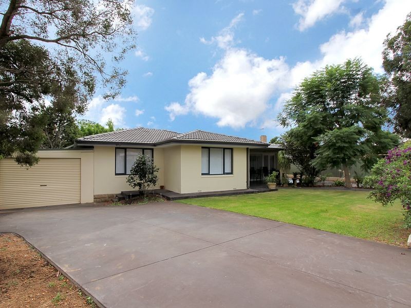 3 Donald Road, Maida Vale WA 6057