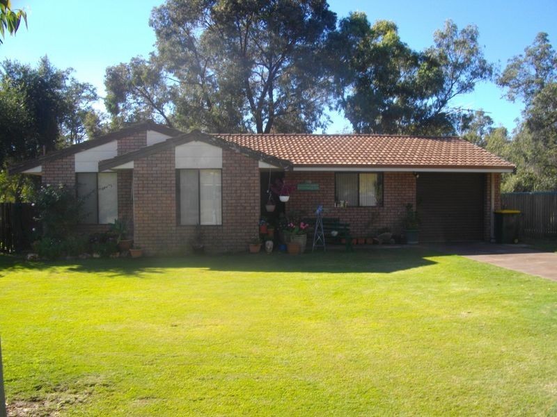 1 Le Dan Place, Helena Valley WA 6056