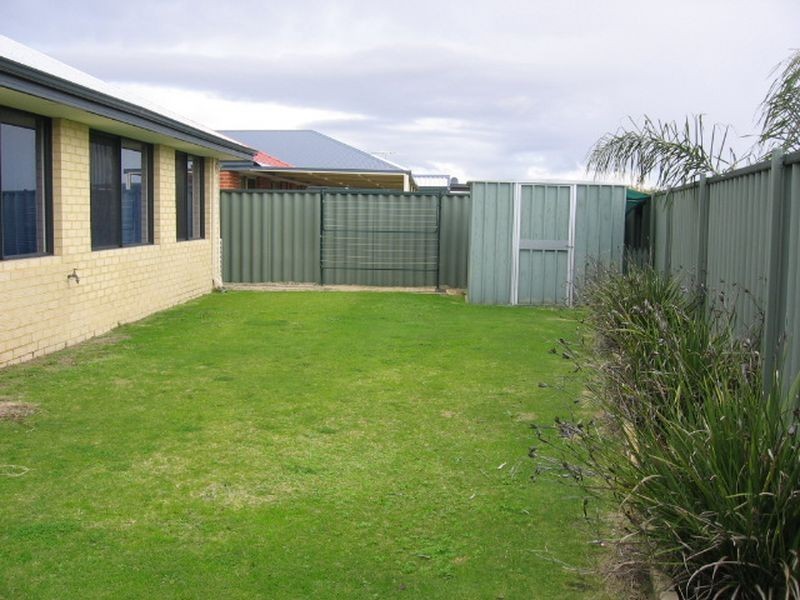 83 Foxton Boulevard, High Wycombe WA 6057