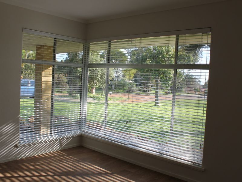 18 Mary Drive, Lesmurdie WA 6076