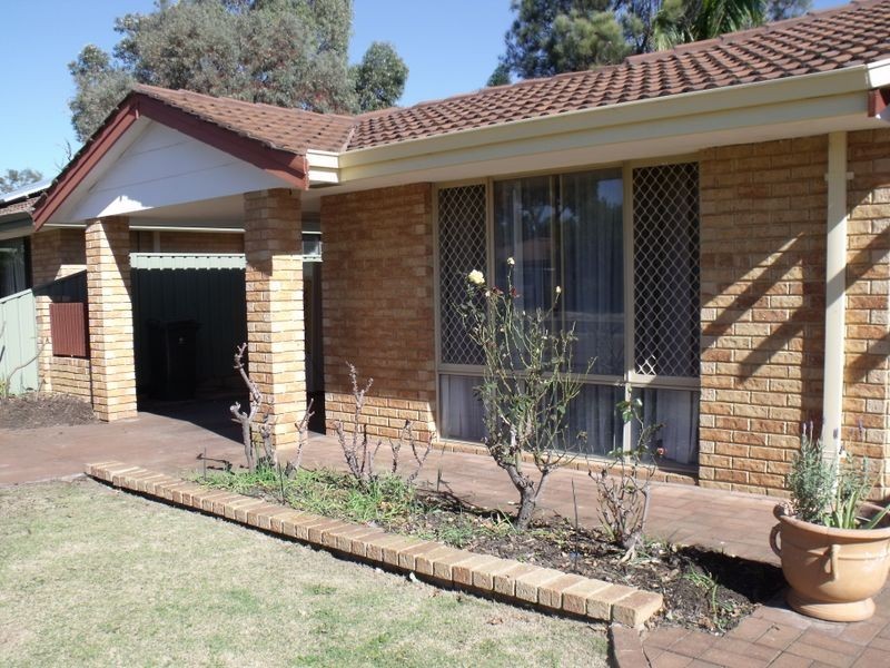 32 Palmer Crescent, High Wycombe WA 6057