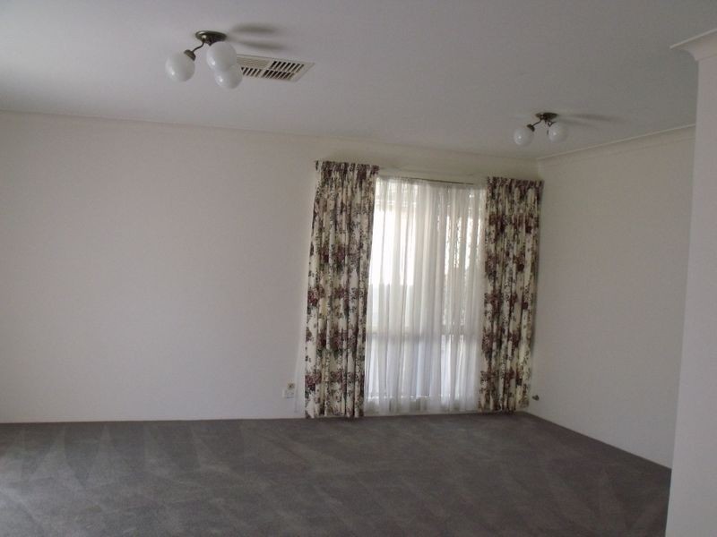 32 Palmer Crescent, High Wycombe WA 6057