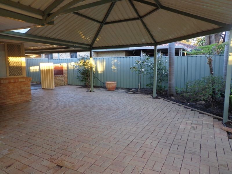 32 Palmer Crescent, High Wycombe WA 6057