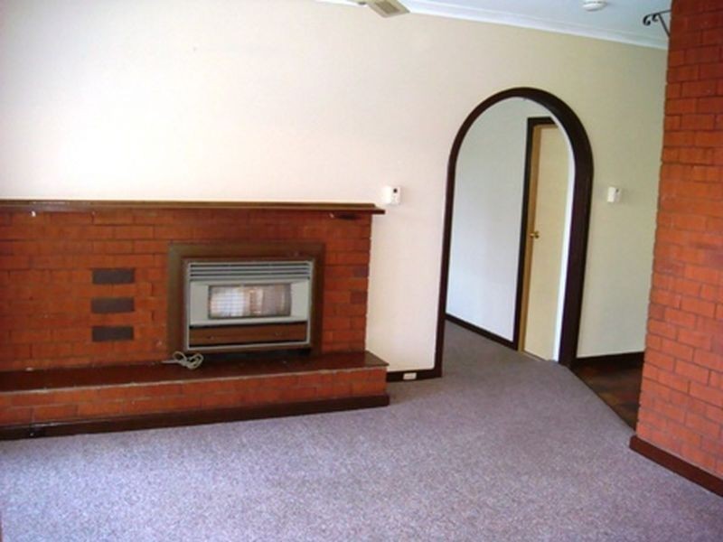 6 Corella Street, Lesmurdie WA 6076