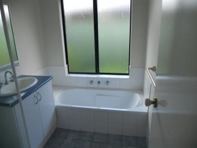 85 Arthur Road, Wattle Grove WA 6107