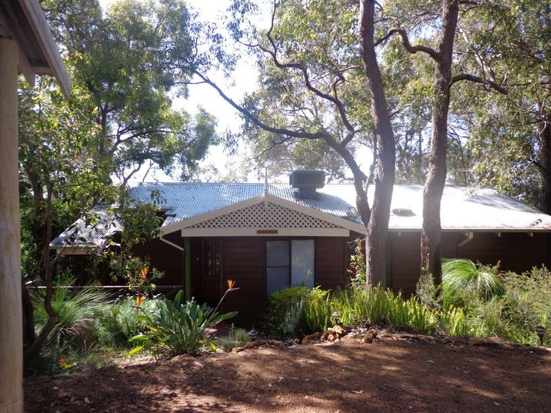 46 Chaucer Way, Kalamunda WA 6076