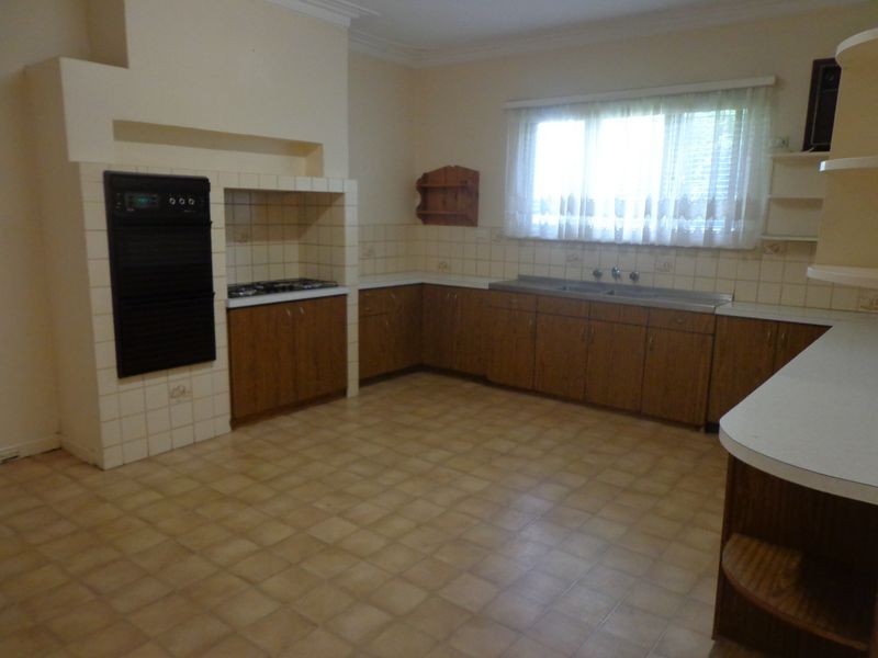 6 JeanHulley Drive, High Wycombe WA 6057