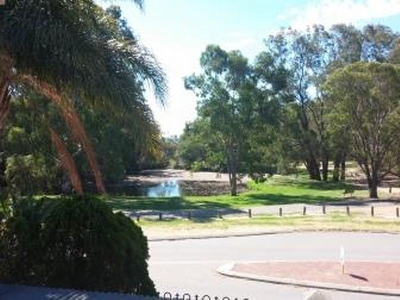 4/56 Moondine Drive, Wembley WA 6014