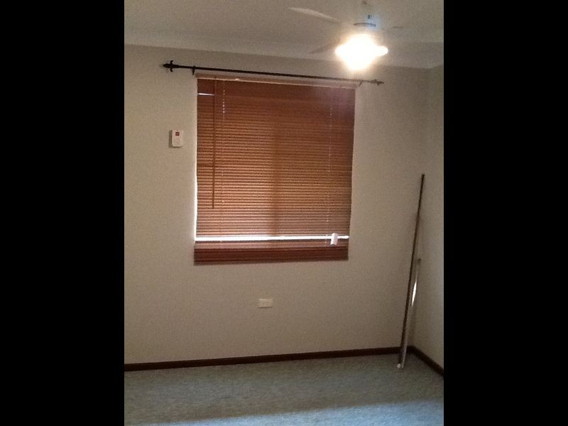 5 Moira Avenue, Forrestfield WA 6058