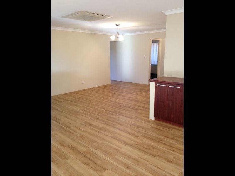 5 Copper Lane, Wattle Grove WA 6107