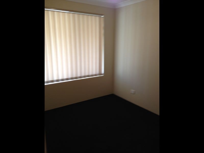 5 Copper Lane, Wattle Grove WA 6107