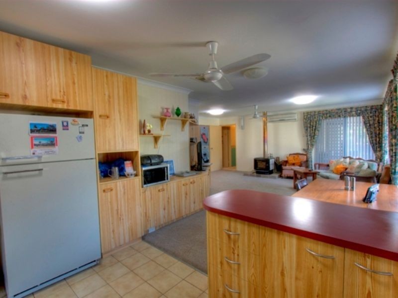 39 Agincourt Drive, Forrestfield WA 6058