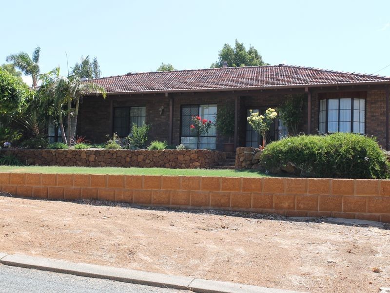 26 Armour Way, Lesmurdie WA 6076