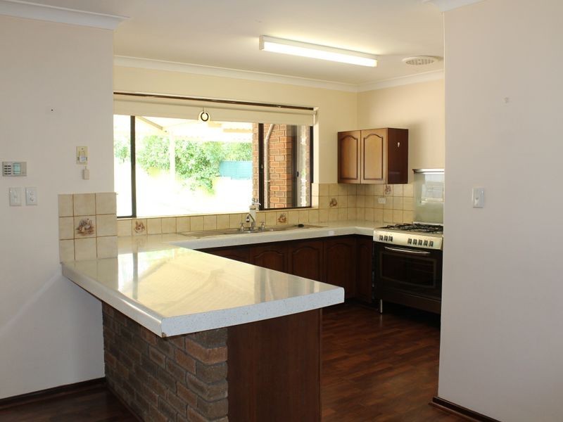 26 Armour Way, Lesmurdie WA 6076