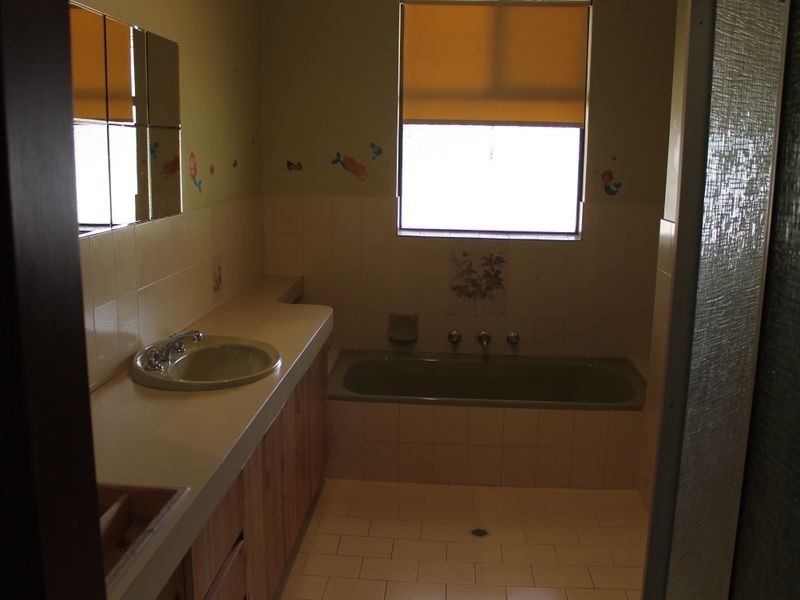 26 Armour Way, Lesmurdie WA 6076