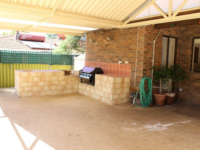 26 Armour Way, Lesmurdie WA 6076