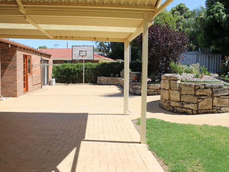 26 Armour Way, Lesmurdie WA 6076