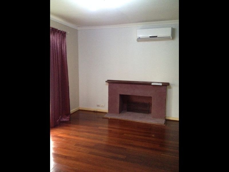 4 Gordon Street, Maida Vale WA 6057