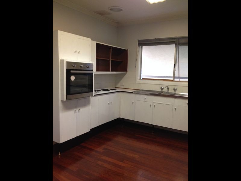 4 Gordon Street, Maida Vale WA 6057