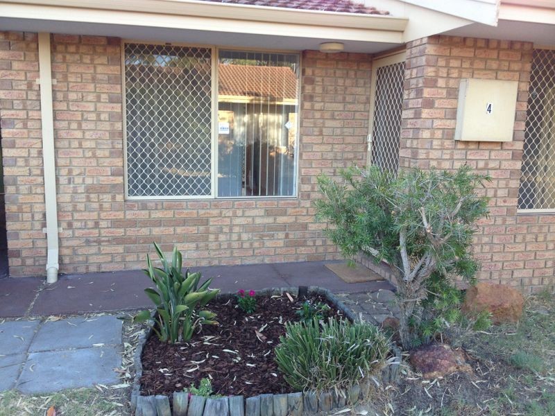 4/84 Agincourt Drive, Forrestfield WA 6058