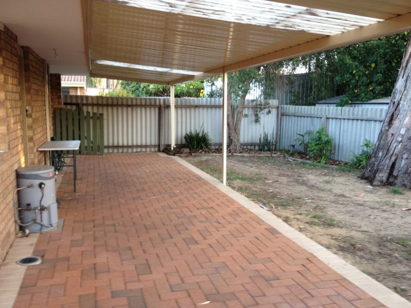 4/84 Agincourt Drive, Forrestfield WA 6058