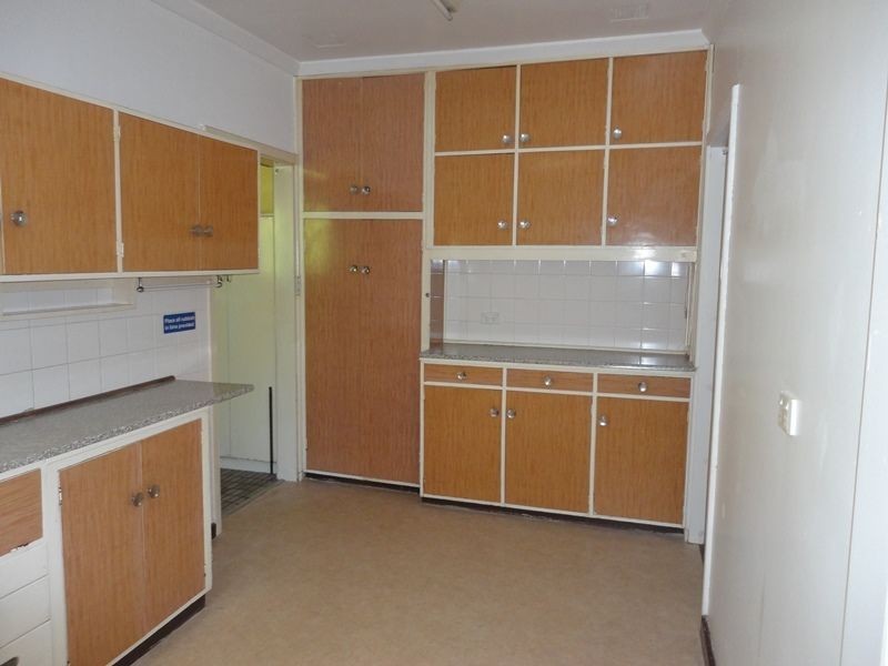 2 Melaleuca Road, Lesmurdie WA 6076