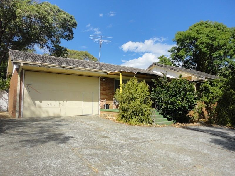 2 Melaleuca Road, Lesmurdie WA 6076