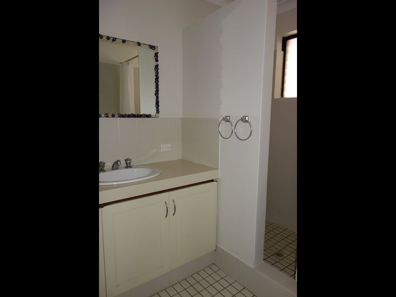 2/69 Agincourt Drive, Forrestfield WA 6058