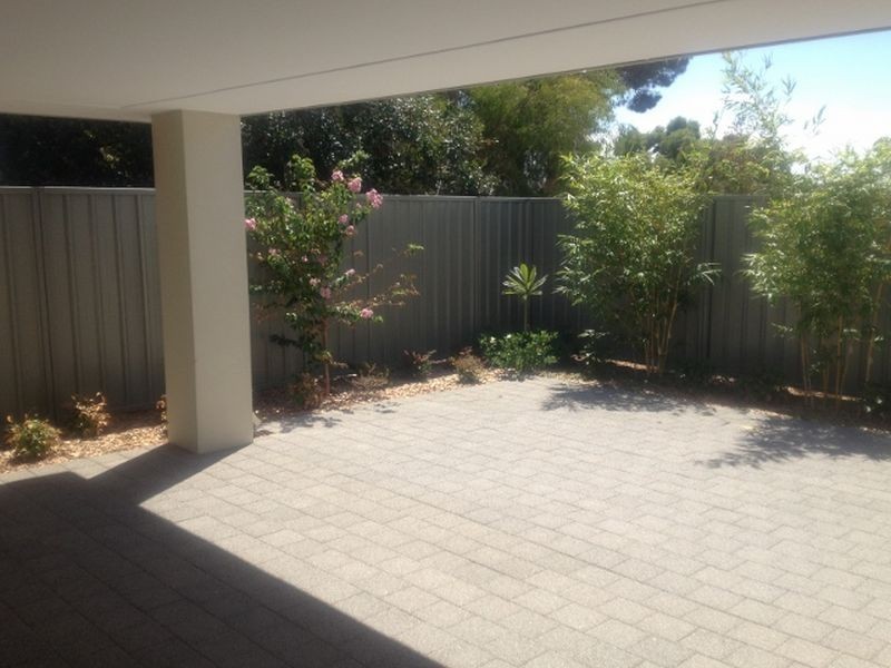 8/35 Murray Drive, High Wycombe WA 6057